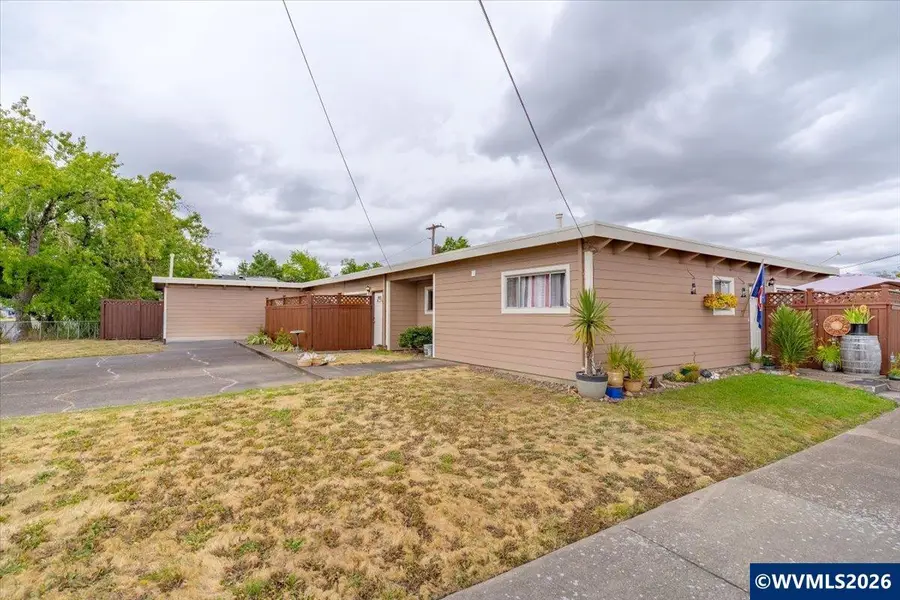 1921 SW Elm St, Albany, OR 97321 - #2