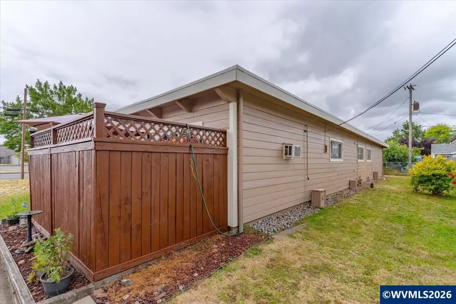 1921 SW Elm St, Albany, OR 97321 - #3