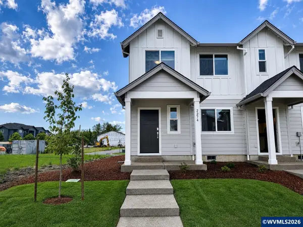 2274  Sawtelle Ct, Woodburn, OR 97071