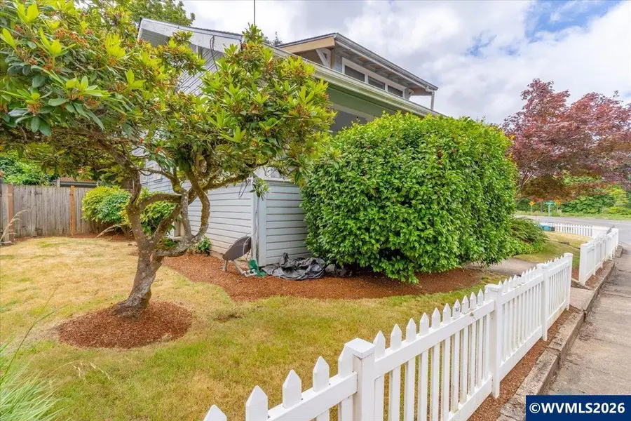 380  Owens (& 1102 Fairmount) St S, Salem, OR 97302 - #3