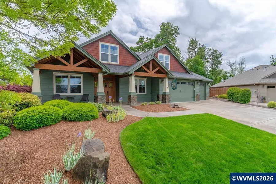 1367 SE Academy St, Dallas, OR 97338 - #2