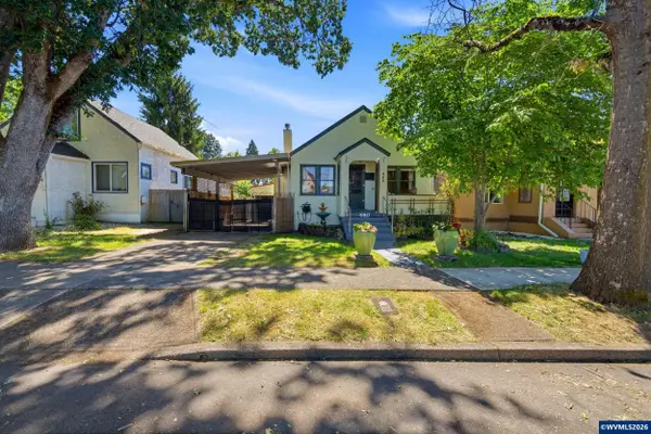 480  21st St SE, Salem, OR 97317
