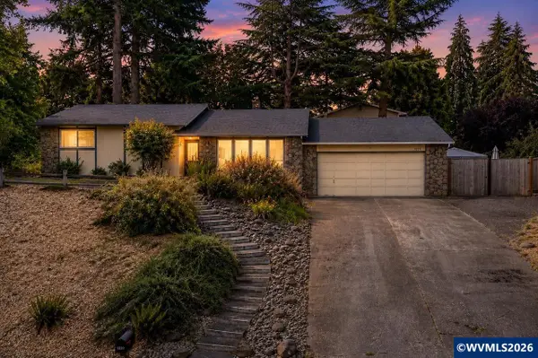 1020  Windemere Dr NW, Salem, OR 97304