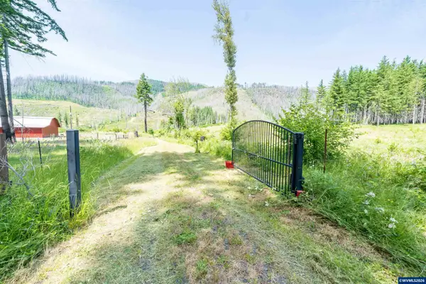 51789  Gates Bridge E, Gates, OR 97346