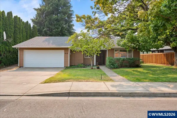 4154  5th St, Hubbard, OR 97032