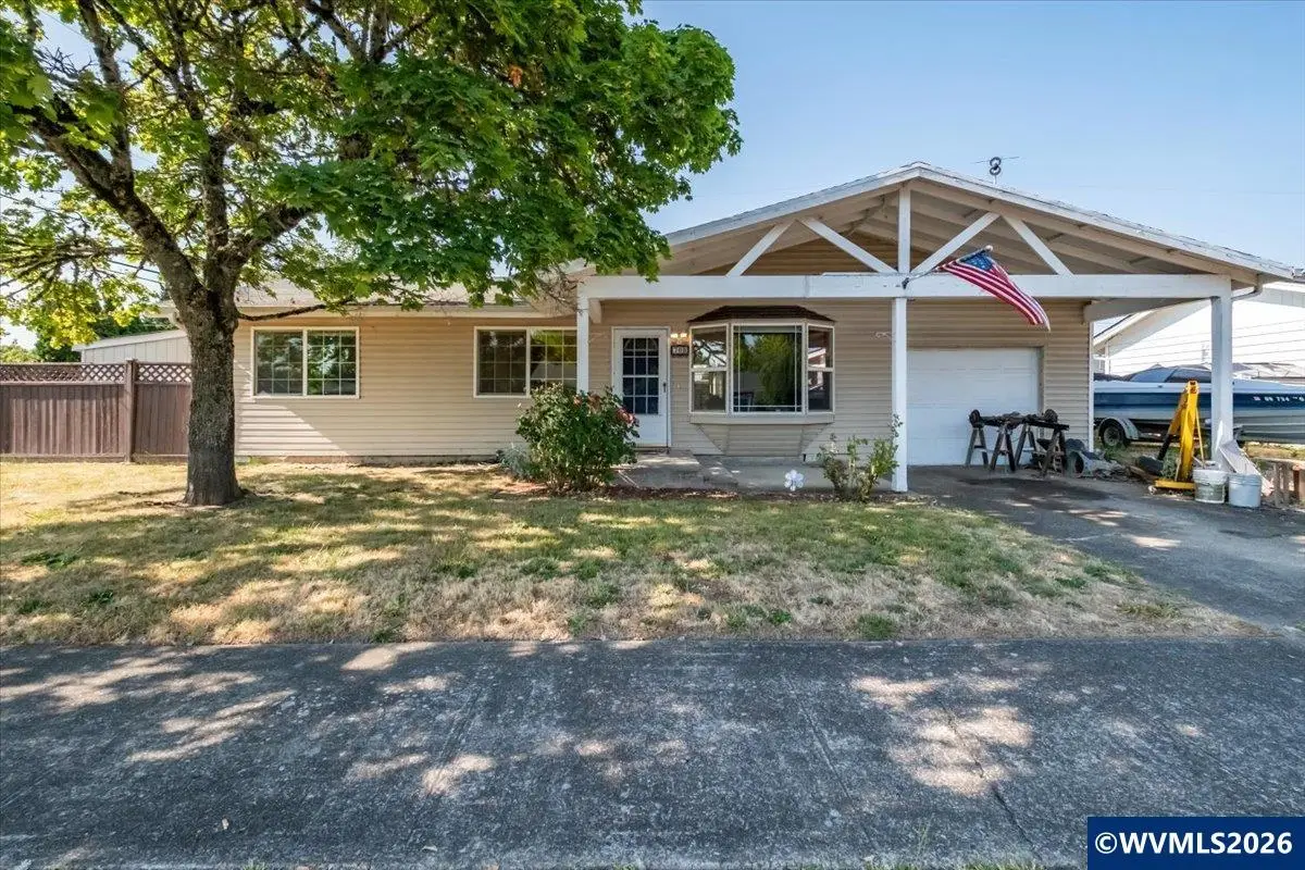 709  28th Av SE, Albany, OR 97322 - #1
