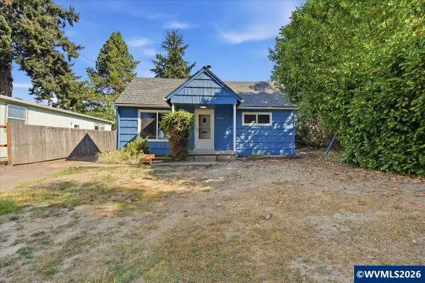 777  1/2 E Milton St, Lebanon, OR 97355