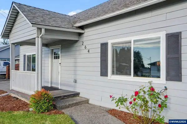 264  7th St, Lyons, OR 97358