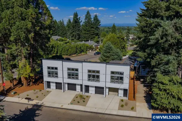 1390  Overlook (-1396) Av NW, Salem, OR 97304
