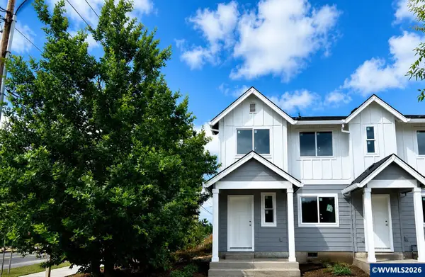 897  Kirskey St, Woodburn, OR 97071