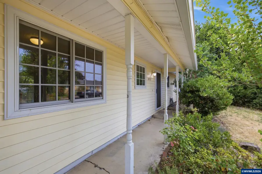 1213  Hemlock Lp, Independence, OR 97351 - #2