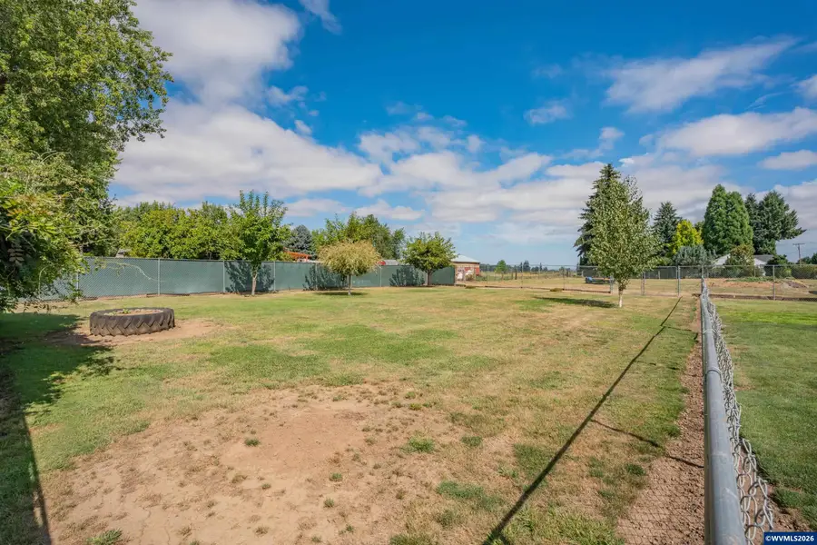 33554  Penny Ln, Lebanon, OR 97355 - #3