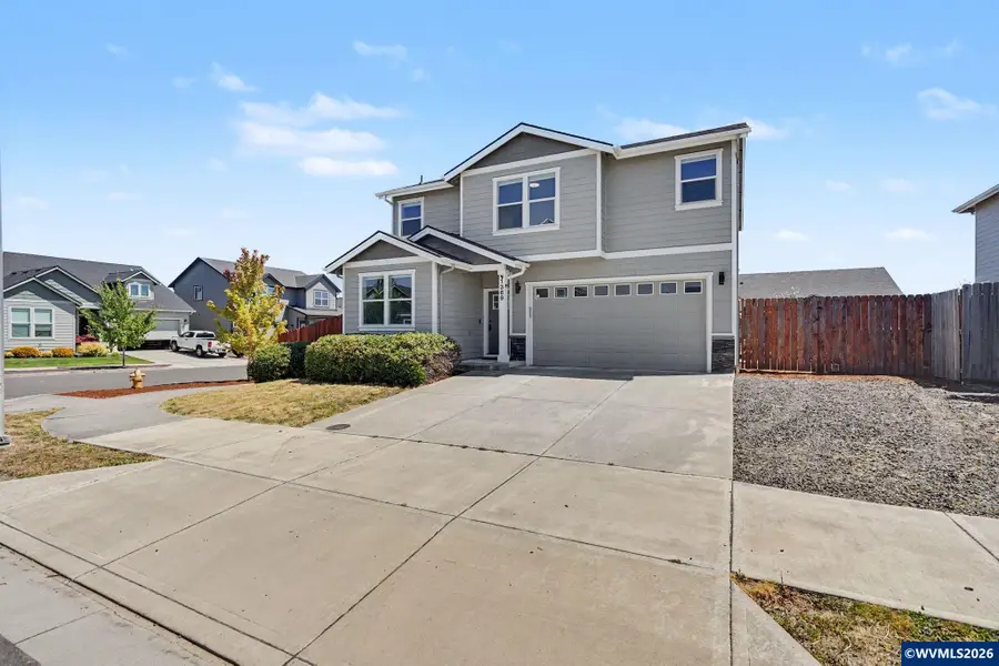 1369 S 10th St, Independence, OR 97351 - #2