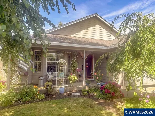 1642 SE Cortland Av, Dallas, OR 97338