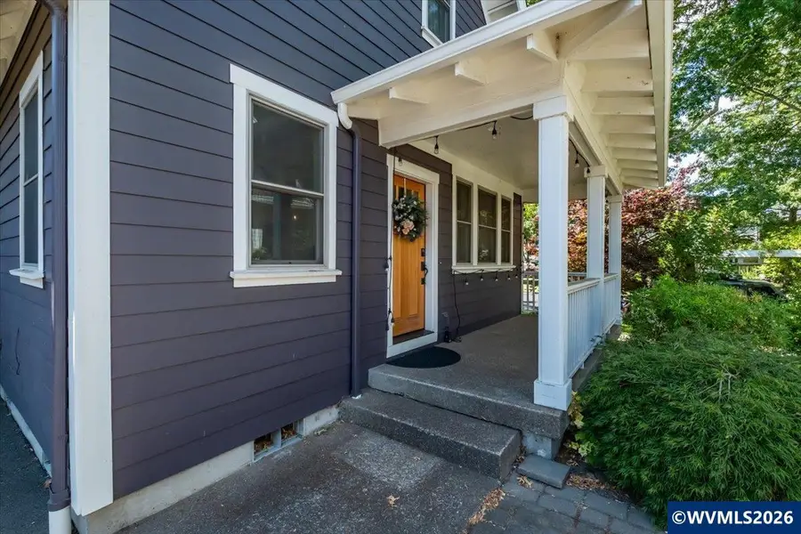 1007  Gwinn St E, Monmouth, OR 97361 - #3