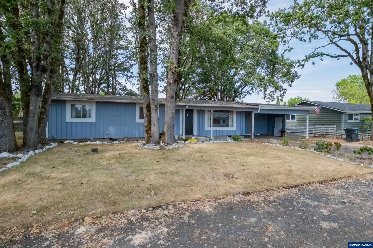 183 W Cedar Dr, Lebanon, OR 97355 - #1