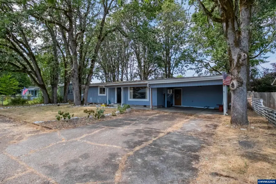 183 W Cedar Dr, Lebanon, OR 97355 - #2