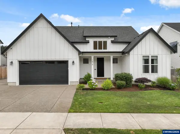 1474  Meadow Av, Silverton, OR 97381