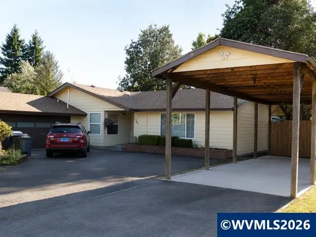 1091 SE 3rd Av, Mill City, OR 97360 - #1