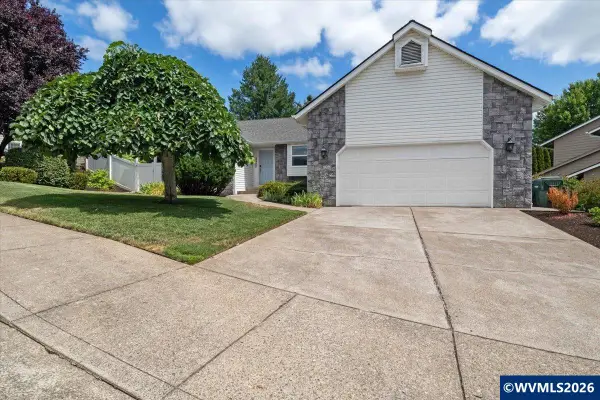 2577  Ptarmigan St NW, Salem, OR 97304