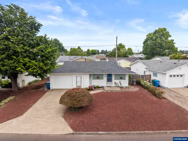 1639  Vanderbeck Ln, Woodburn, OR 97071