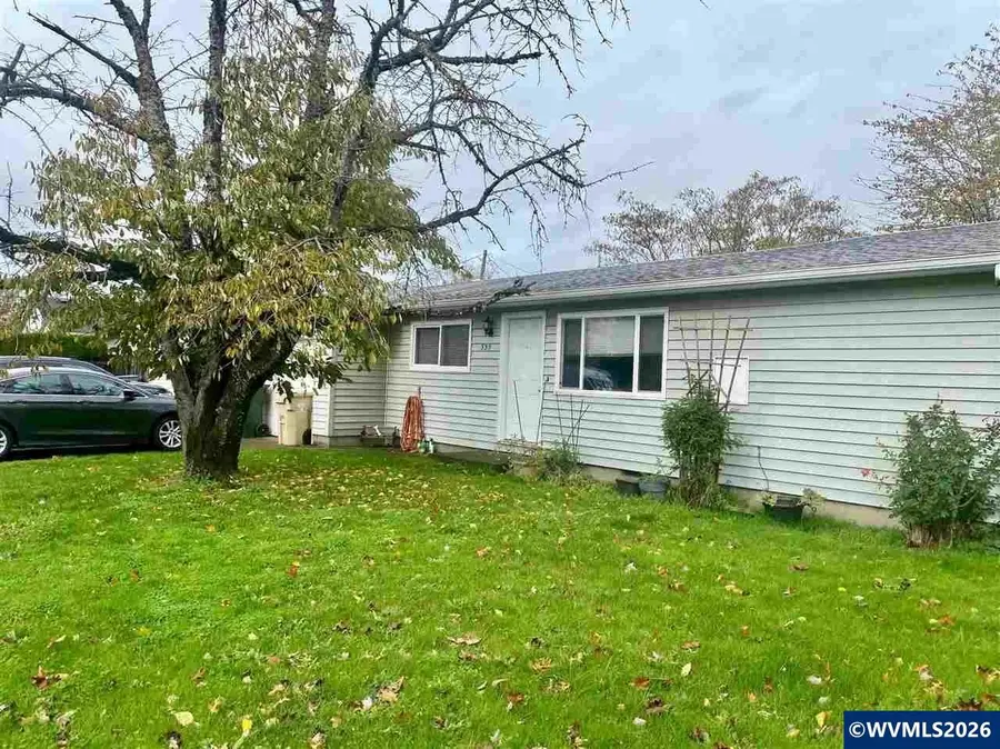 335  28th Av SE, Albany, OR 97322 - #2