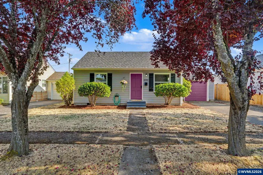 1090  14th Av SW, Albany, OR 97321 - #2