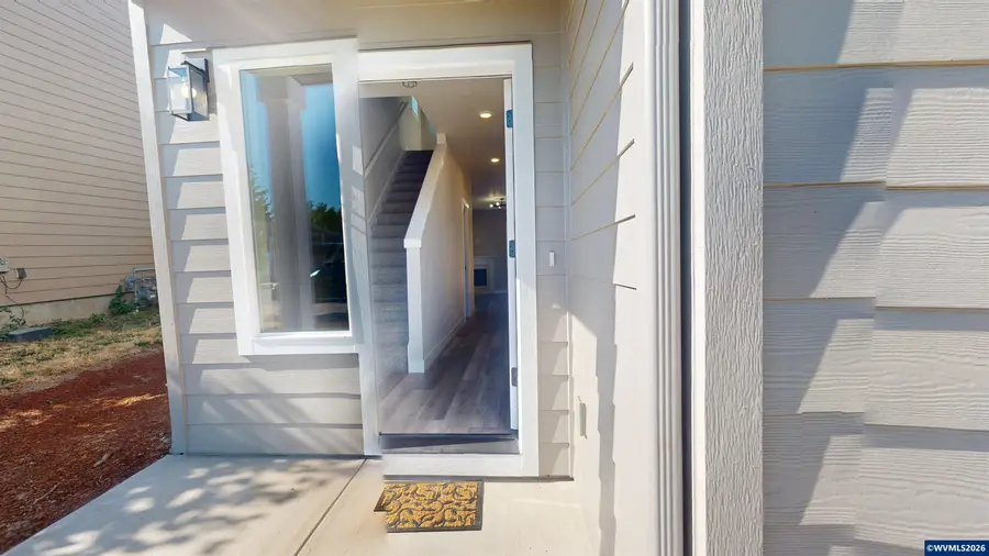 196  Gwinn St E, Monmouth, OR 97361 - #3