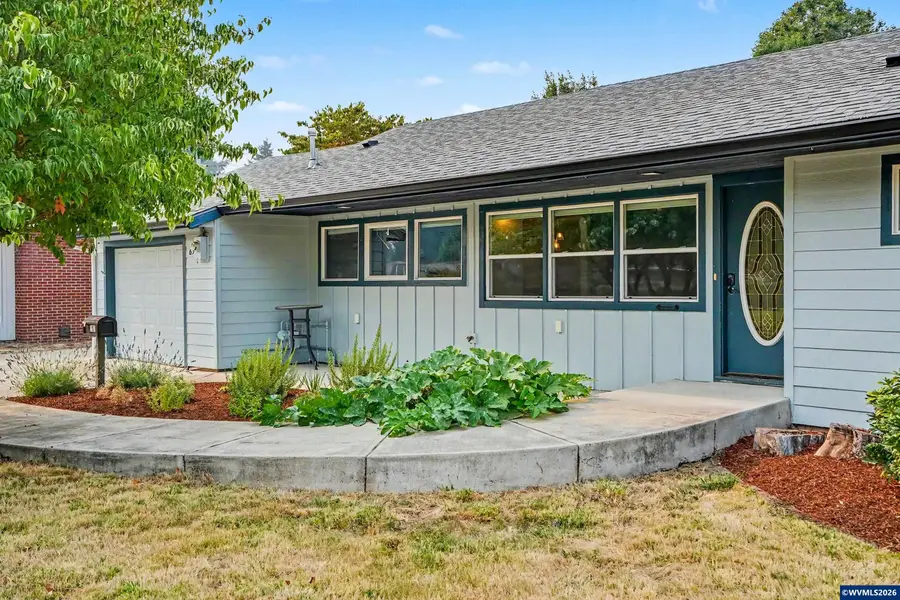 659 E Sherman St, Lebanon, OR 97355 - #2