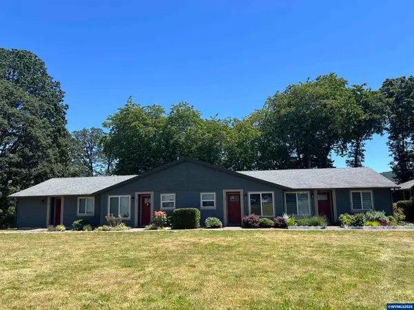 1131  29th Av, Sweet Home, OR 97386
