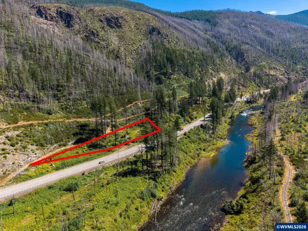 37989 N Santiam Hwy, Gates, OR 97346