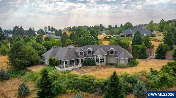 8389  Konaway Lp S, Salem, OR 97306