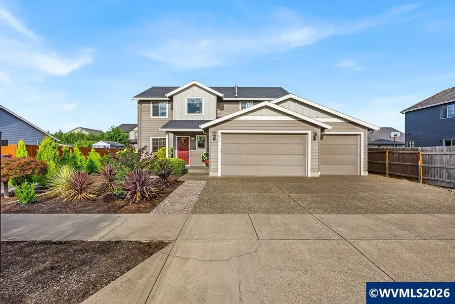 574  prairie St, Woodburn, OR 97071 - #3