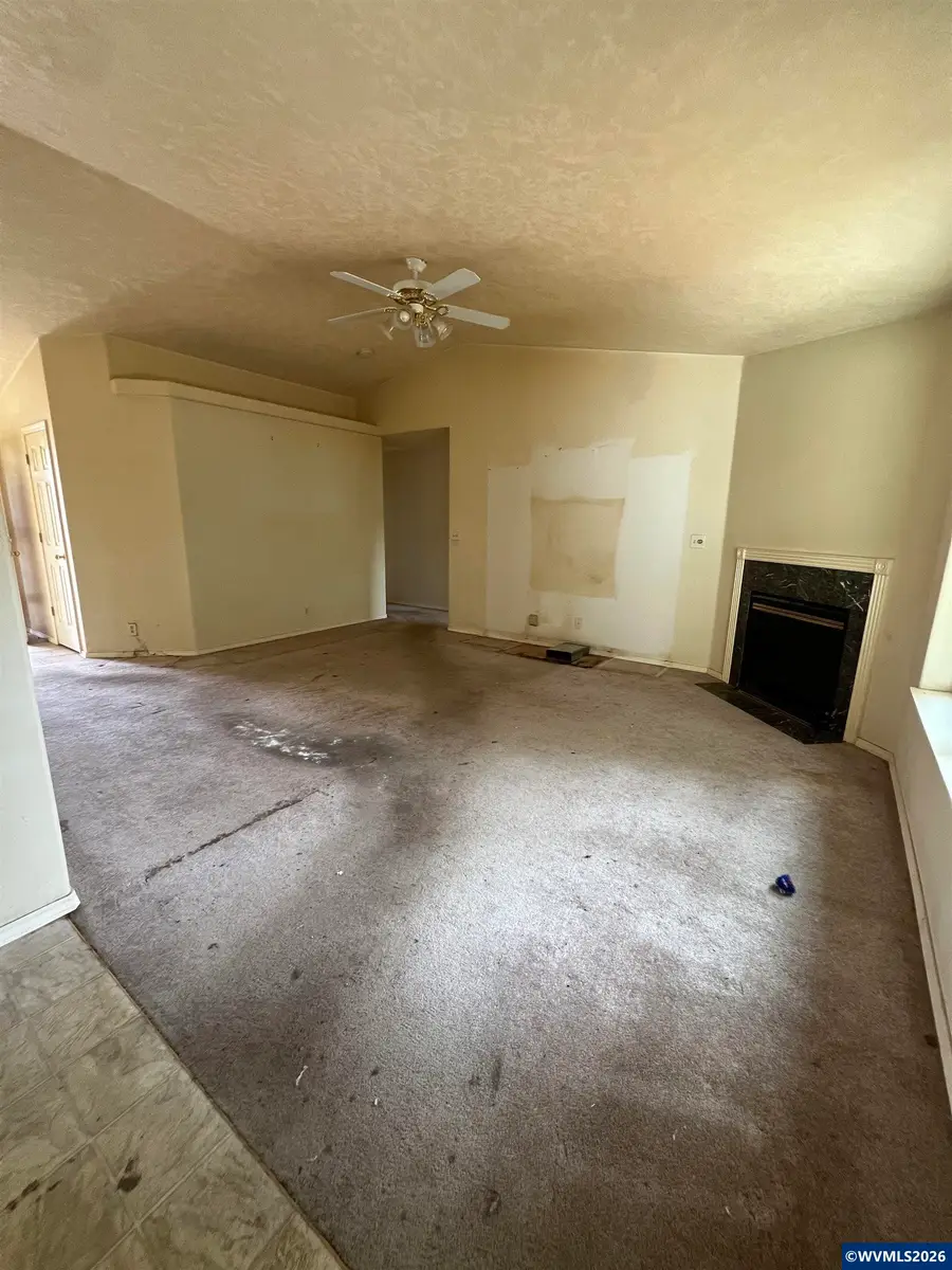 1859  Plateau St NE, Salem, OR 97305 - #3