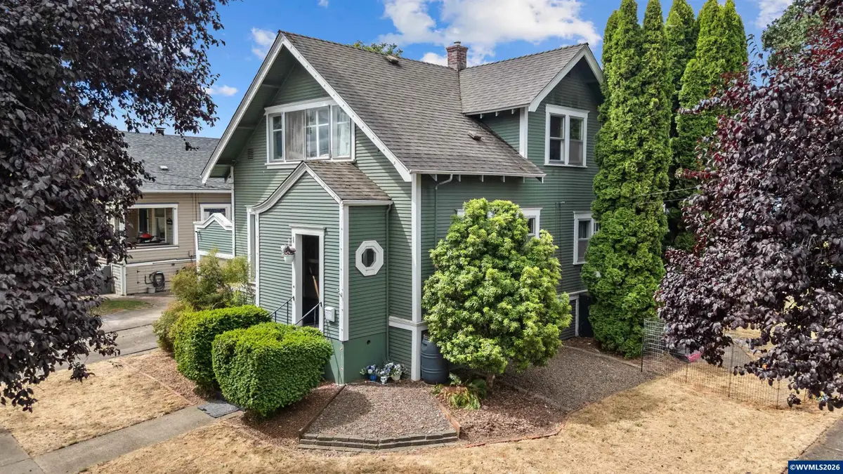 906  Maple St SW, Albany, OR 97321 - #1