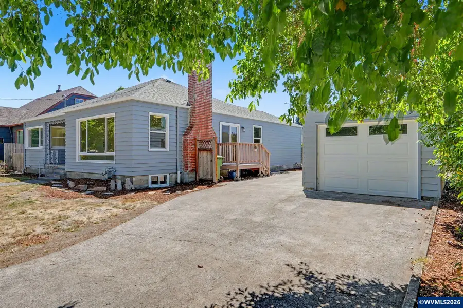 1090  Donna Av NE, Salem, OR 97301 - #2