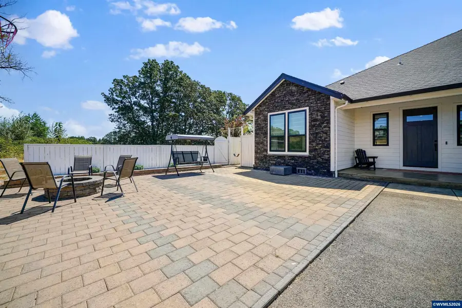 486 NW Coast Mountain Dr, Dallas, OR 97338 - #3