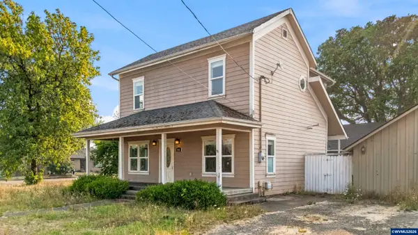 208 N 15th St, Philomath, OR 97370