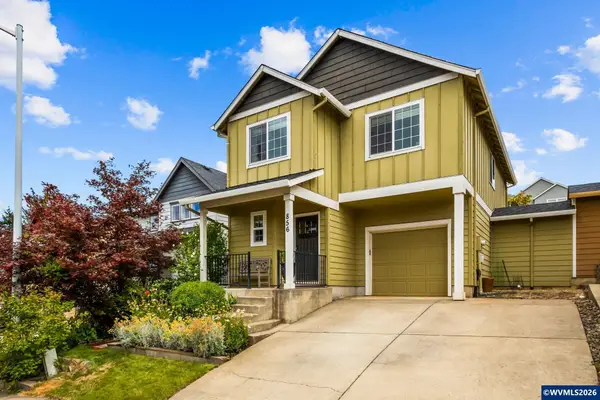 856  Crouchen St NW, Salem, OR 97304