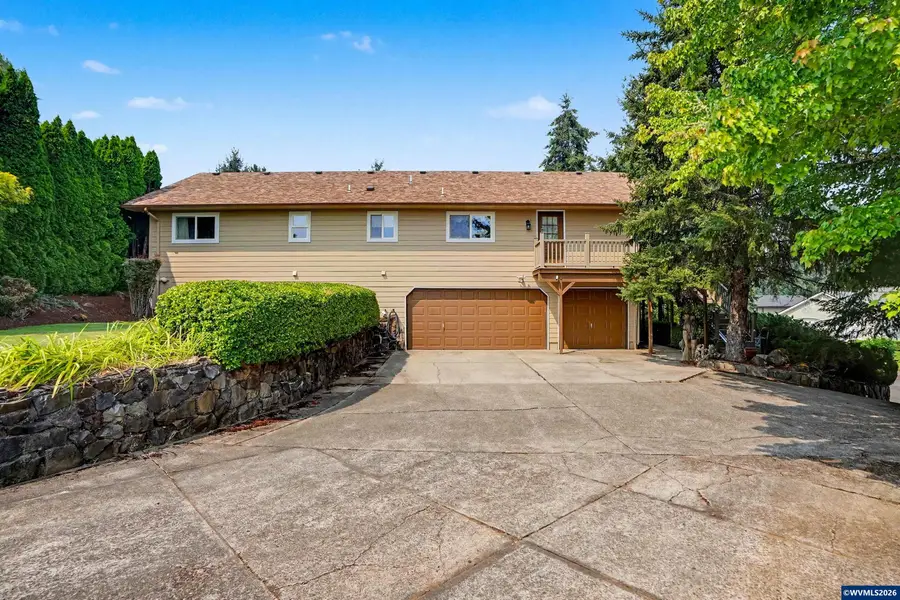 2451 SW Maplewood Dr, Dallas, OR 97338 - #3