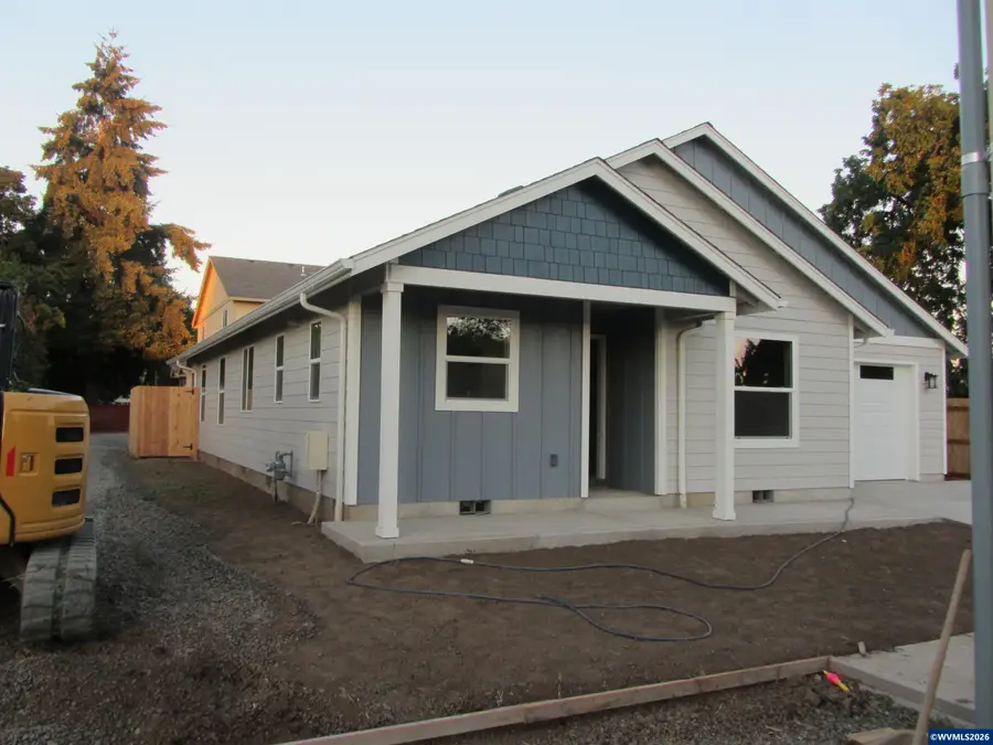 73  Park St, Lebanon, OR 97355 - #2