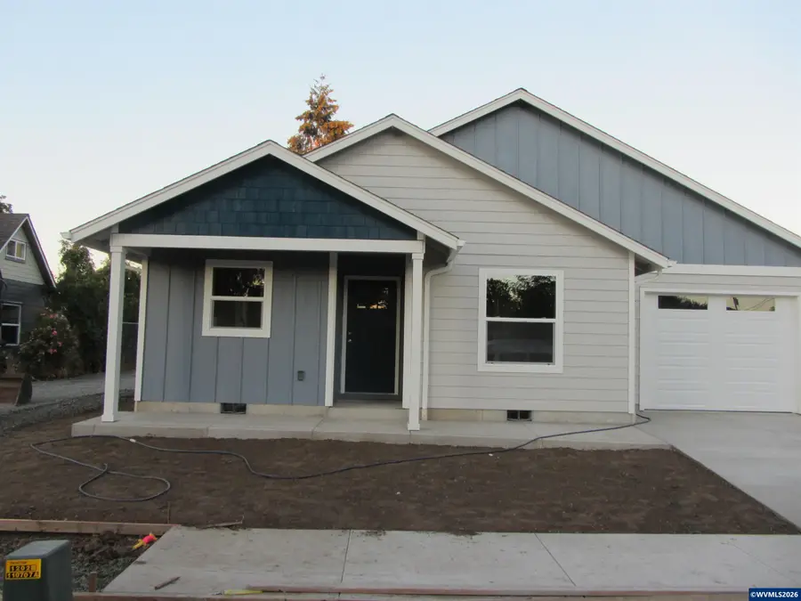 73  Park St, Lebanon, OR 97355 - #3