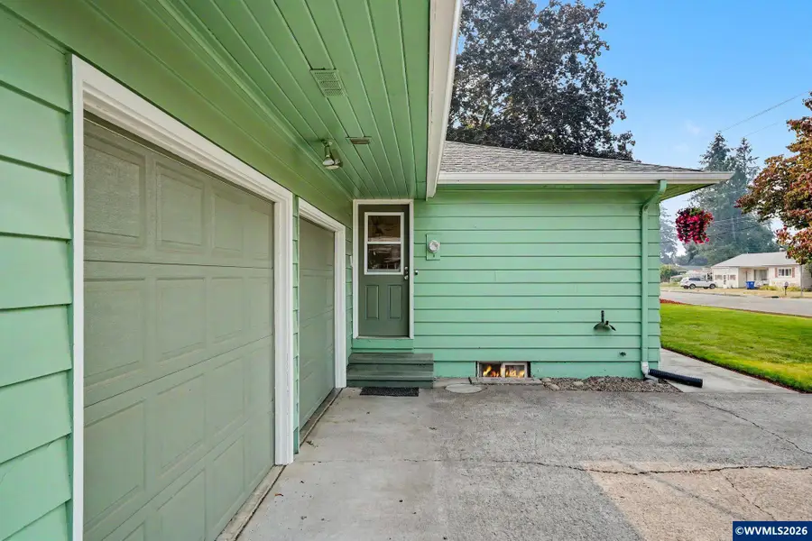 874 W Ida St, Stayton, OR 97383 - #3