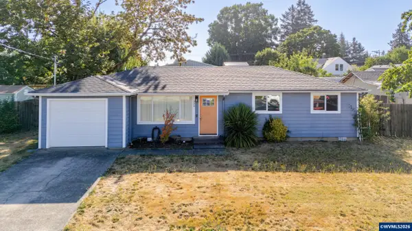728  Shores St NE, Salem, OR 97301
