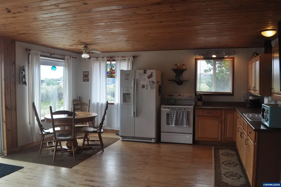 1101 NW Pacific Wy, Waldport, OR 97394 - #3