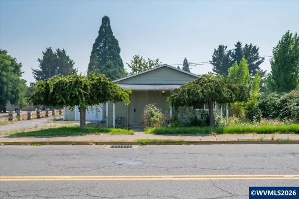215 N Polk St, Independence, OR 97351
