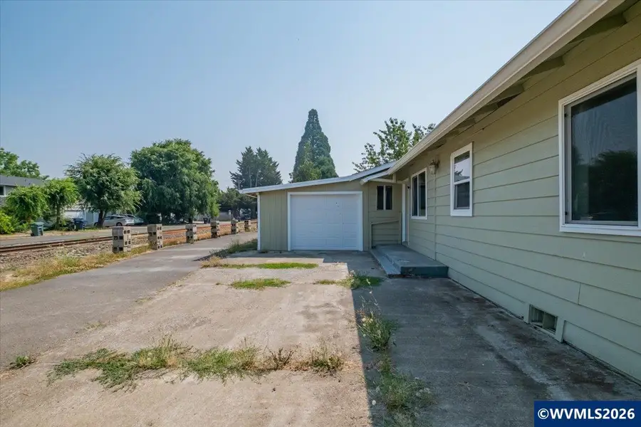 215 N Polk St, Independence, OR 97351 - #3