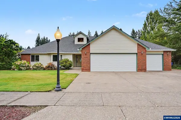 1553 E Burnett St, Stayton, OR 97383