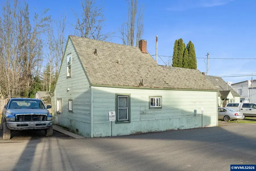 764 NE Main St, Willamina, OR 97396 - #2