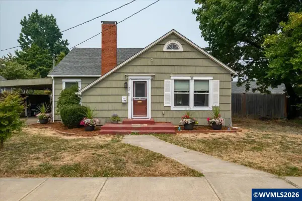 152  Clay St E, Monmouth, OR 97361